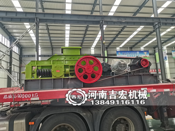 瀝青銑刨料再生破碎設(shè)備選型：為何推薦雙齒輥破碎機？