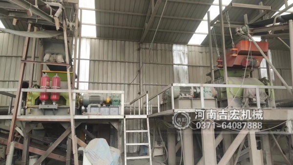 要細沙？要粗粒？一機隨心調，彈簧對輥制砂機滿足您所有小型制砂需求！